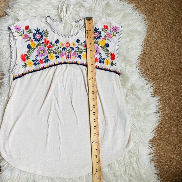 Hollister White Embroidered Sleeveless Top S - Picture 7 of 9